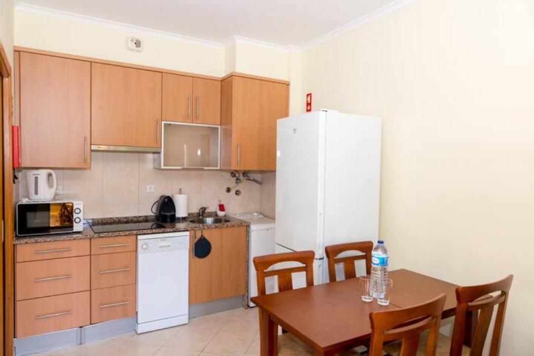 Tac - Alcantarilha House Apartment ภายนอก รูปภาพ