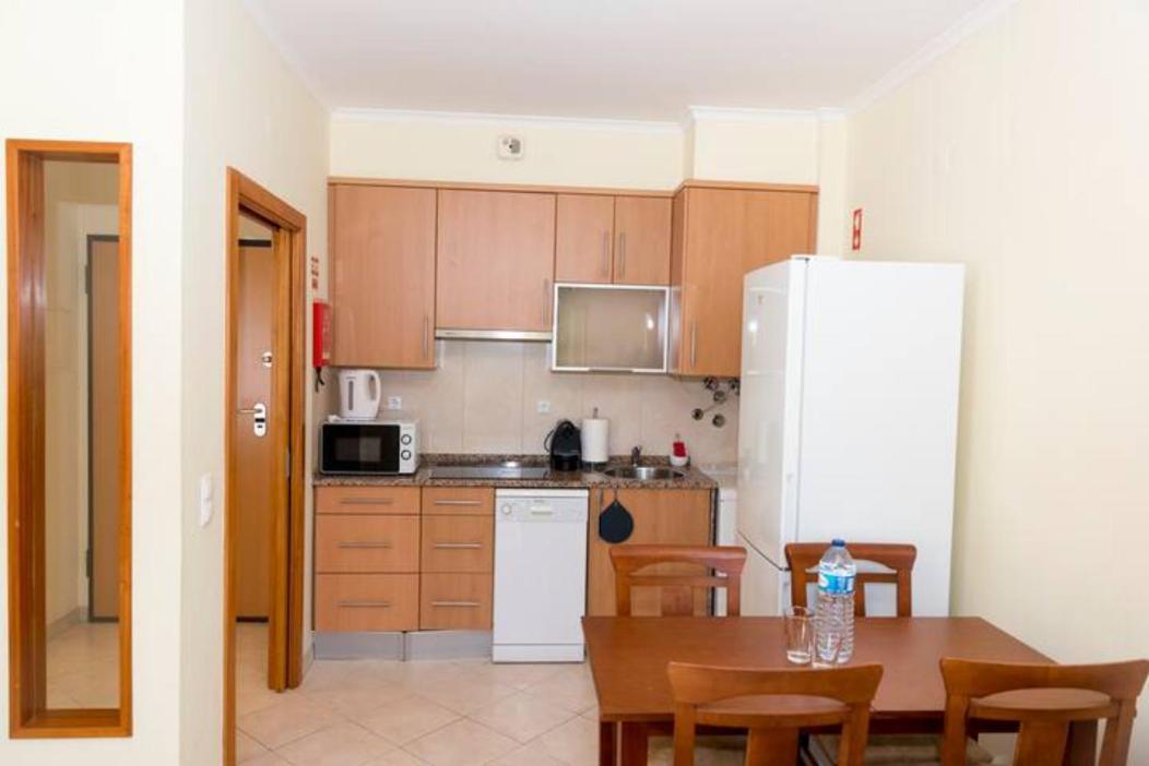 Tac - Alcantarilha House Apartment ภายนอก รูปภาพ