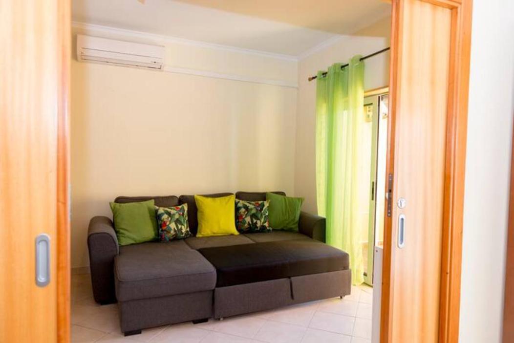 Tac - Alcantarilha House Apartment ภายนอก รูปภาพ